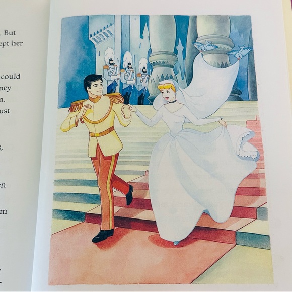 Disney Once Upon A Princess Belle Pocahontas Cinderella Hardcover Storybook Book - Picture 15 of 16